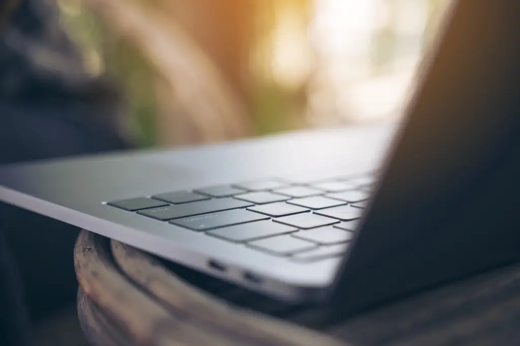 Czym się różnią laptopy powystawowe od poleasingowych